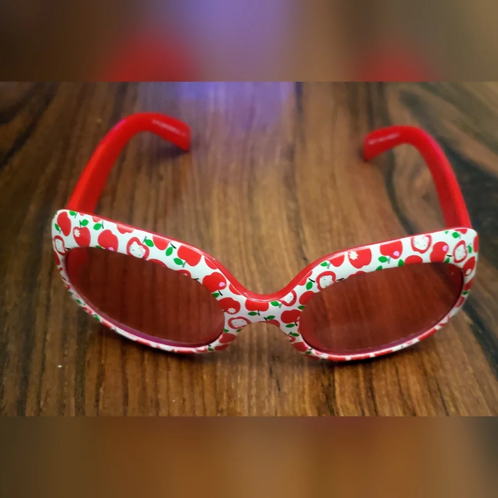 2008 Hello Kitty Sanrio Children's Sunglasses